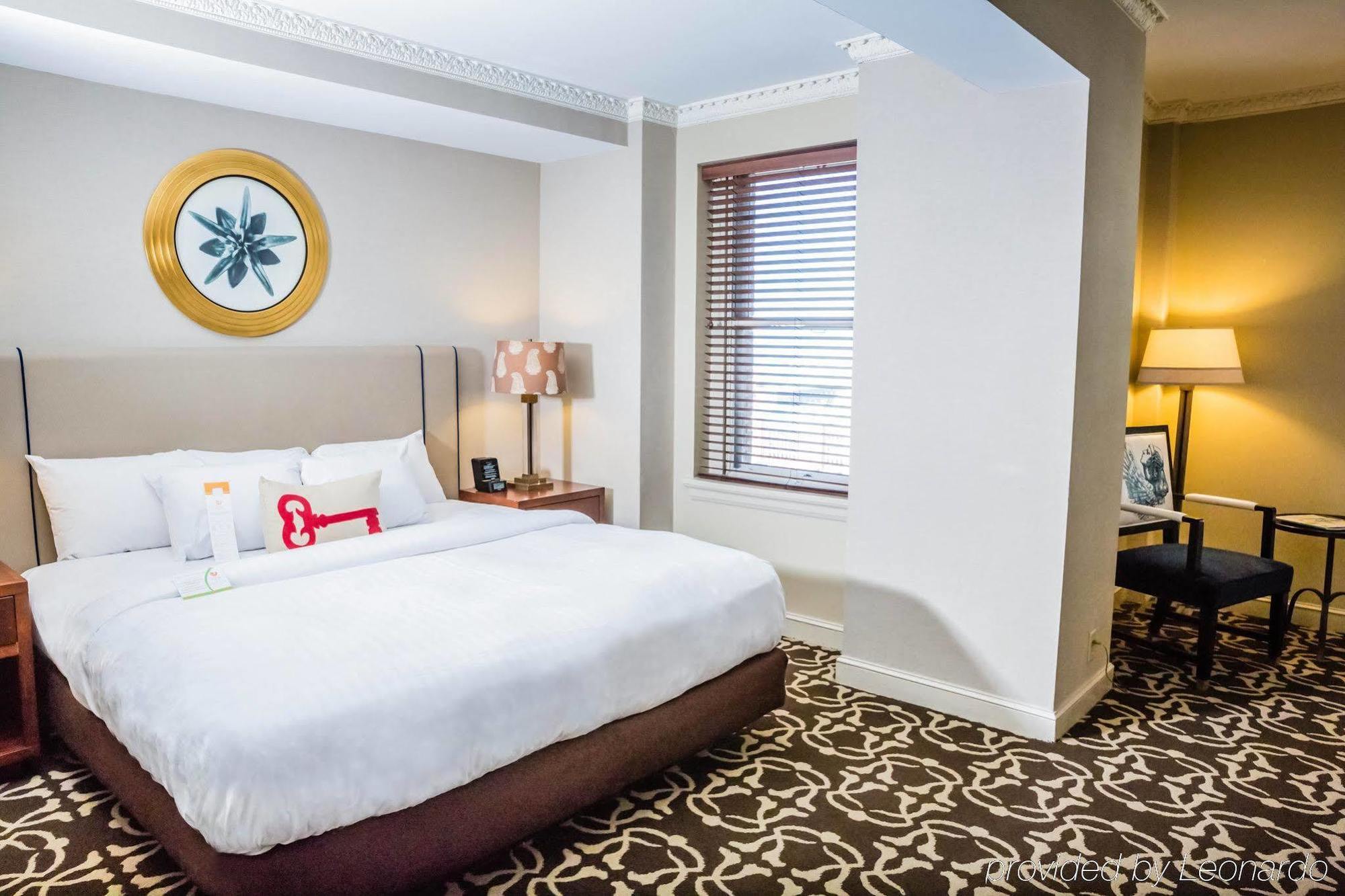Hotel Phillips Kansas City, Curio Collection By Hilton 4*